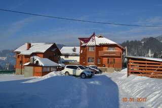 Гостевой дом Aura Karpat Буковель Дом с 4 спальнями-5