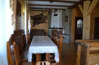 Гостевой дом Aura Karpat Буковель Дом с 4 спальнями-11